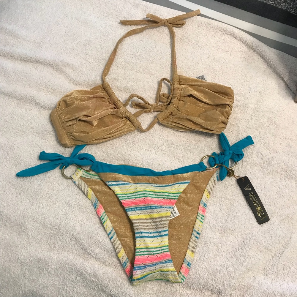 $184 VITAMIN A Bikini Swim Top & Bottom Set XS/4